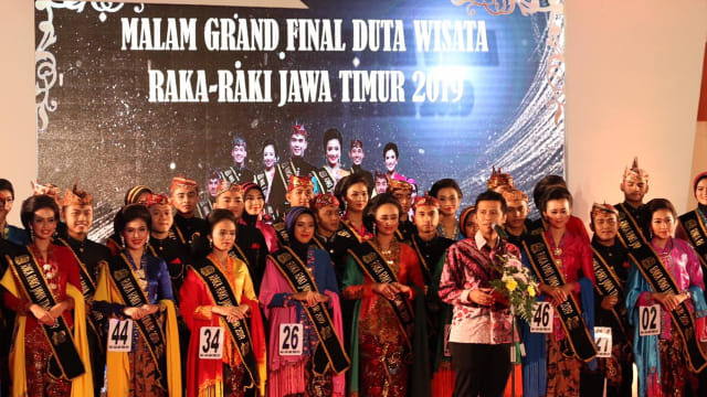 Pembukaan Malam Grand Final pemilihan Duta Wisata Raka Raki 2019, di Graha Candra Wilwatikta Pandaan Pasuruan. Sabtu (16/03/2109)