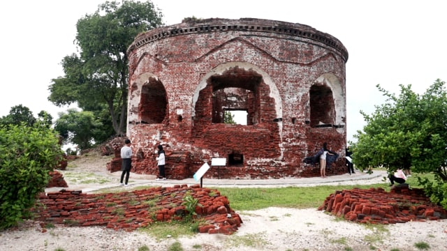 Suasana di Pulau Kelor, Pantai Ancol. Foto: Irfan Adi Saputra/kumparan