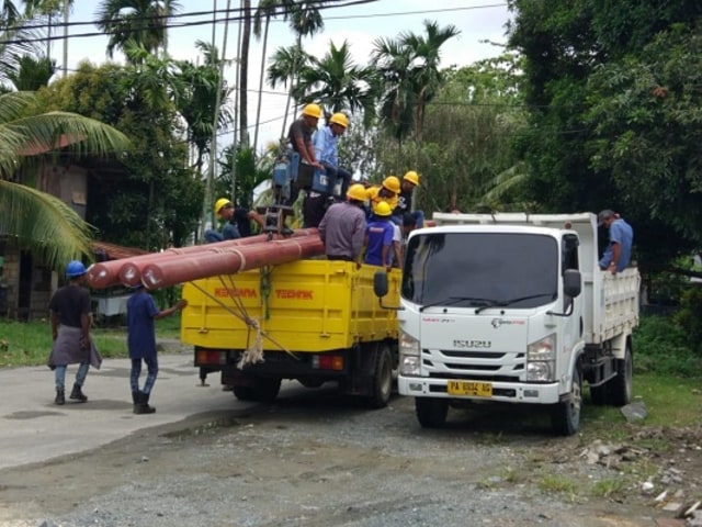 PLN Papua menyebar 8 tim, untuk pemulihan infrastruktur kelistrikan. (Dok: PLN Papua) 