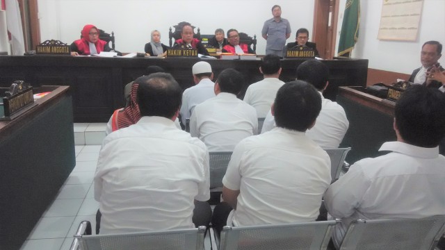 Persidangan korupsi dana bansos Tasikmalaya di PN Bandung. Foto: Rachmadi Rasyad/kumparan