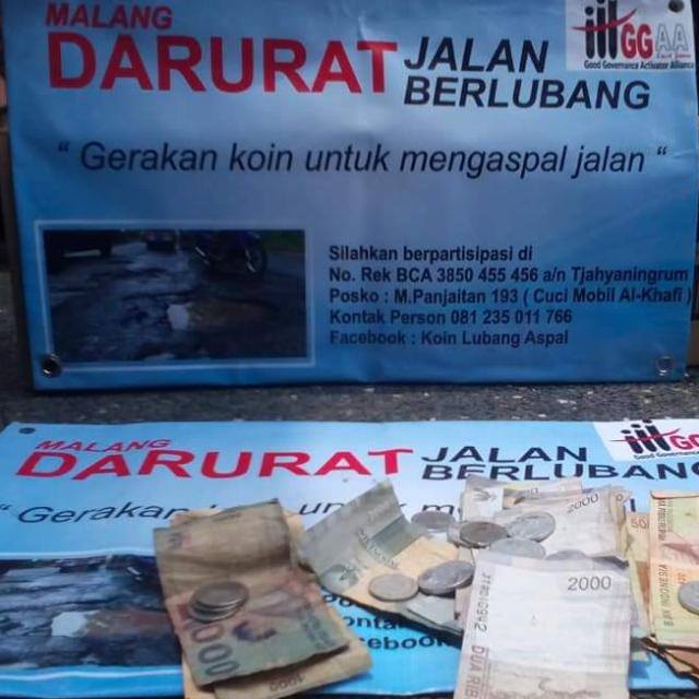 Ilustrasi penggalangan koin tahun lalu di Kota Malang. Gerakan serupa segera dilaksanakan karena banyaknya jalan berlubang di kota pendidikan ini.(foto: CGGA for Tugu Malang).