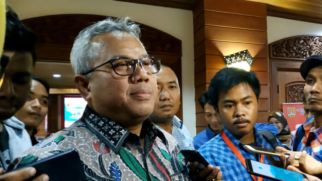 Ketua KPU RI Arief Budiman saat di Gedung Balai Kota Semarang. Foto: Afiati Tsalitsati/kumparan