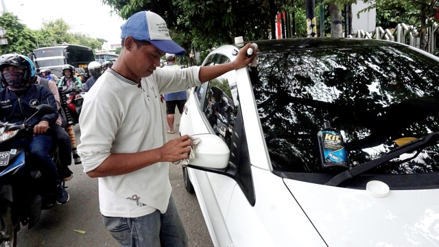 jasa pemoles body mobil, JPO Kramat Sentiong, Jalan Kramat Raya, Senen, Jakarta Pusat