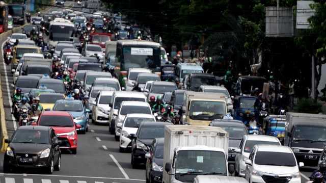 Kemacetan di kota Jakarta. Foto: Jamal Ramadhan/kumparan