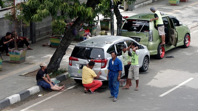 Ingat Lagi Bahaya Terlalu Sering Poles Mobil  kumparan com