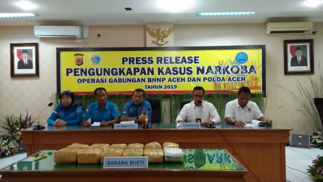 Ilustrasi barang bukti narkotika jenis sabu yang berhasil diamankan dalam operasi bersama BNN Provinsi Aceh dan Polisi Daerah Aceh, 6 Februari 2019. Foto: Husaini/acehkini