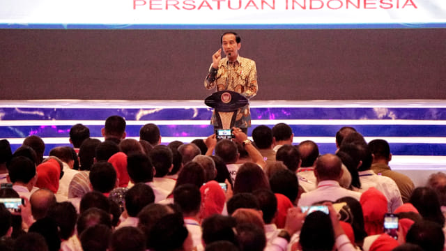 Presiden Joko Widodo memberikan sambutan di Rakornas Partai Perindo 2019 di Jakarta, Selasa (19/3). Foto: Jamal Ramadhan/kumparan