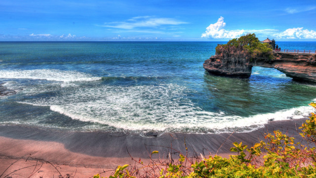 Berselancar Di Pantai Kuta Bali Merupakan Bentuk