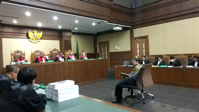 Eks Sekjen Golkar, Idrus Marham, Dituntut 5 Tahun Penjara (753430)