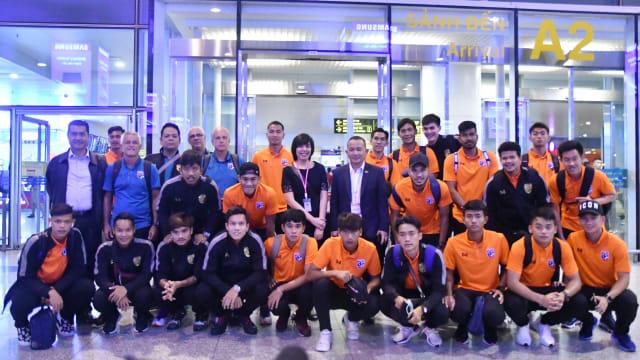 Skuat Thailand yang akan menghadapi Timnas U-23 Indonesia di laga Grup K Kualifikasi Piala Asia 2019 Foto: Federasi Sepak Bola Thailand/FAT