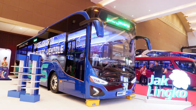 Bus listrik MAB (Mobil Anak Bangsa) untuk Transjakarta Foto: Aditya Pratama Niagara/kumparanOTO