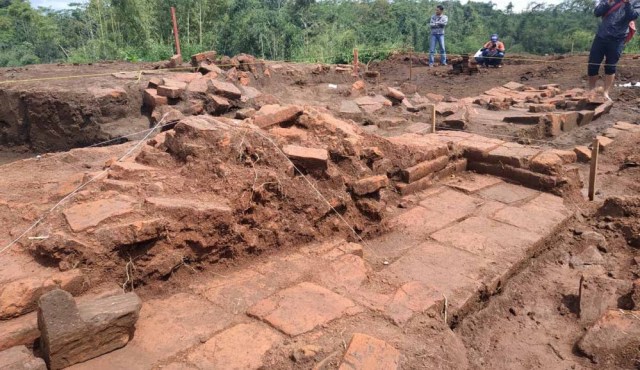 Bangunan Altar Pra Majapahit yang ditemukan di Proyek Tol Malang