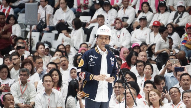 Capres no urut 01, Joko Widodo di Deklarasi Dukungan 10.000 Pengusaha untuk Jokowi-Amin di Istora Senayan, Jakarta, Kamis, (21/3). Foto: Jamal Ramadhan/kumparan