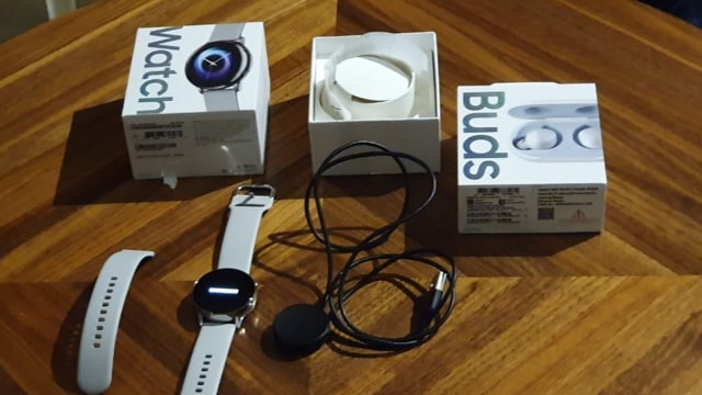 Samsung Galaxy Watch Active dan Galaxy Buds