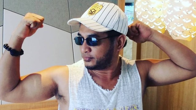 4 Selebriti Tanah Air yang Tidak Malu Pamer Bulu Ketiak (180020)