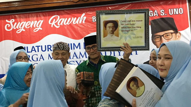 Cawapres 02 Sandiaga Uno di kantor Pimpinan Daerah Muhammadiyah (PMD) Kota Yogyakarta. Foto: Arfiansyah Panji Purnandaru/kumparan
