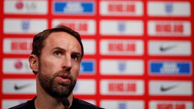 Southgate dalam konferensi pers jelang laga Inggris vs Rep. Ceko. Foto: Reuters/John Sibley