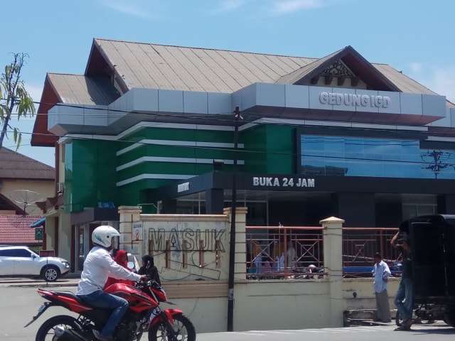 Gedung IGD Rumah Sakit Umum Tgk Chik Ditiro, Kabupaten Pidie, Aceh. Foto: Mahfudh MTA untuk Acehkini 