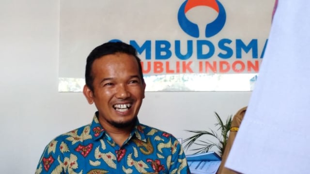 Plt Kepala Ombudsman Perwakilan Sumatera Barat Adel Wahidi. (M. Hendra)