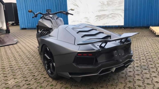 Modifikasi motor besar jadi Lamborghini
