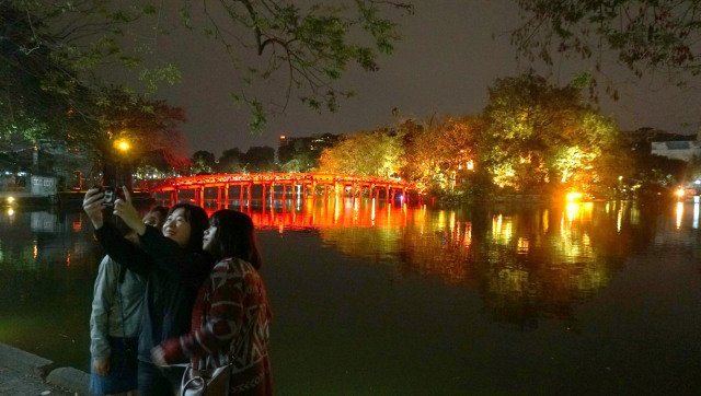 Suasana Kota Hanoi, Vietnam, di malam hari. Foto: Nugroho Sejati/kumparan