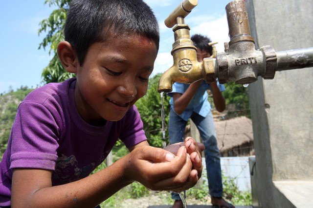 Human right to water and sanitation | wikimedia.org