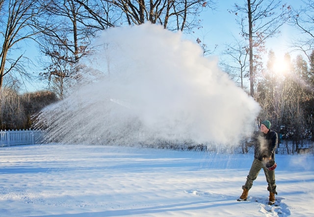 mpemba effect winter snow | pixabay.com