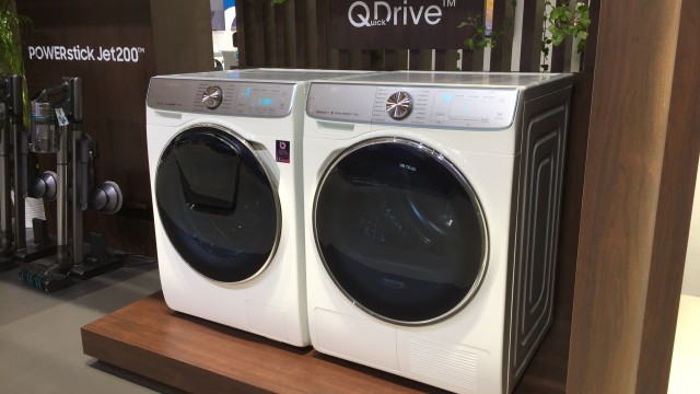 Mesin cuci Samsung dengan teknologi QuickDrive Foto: Sayid Mulki Razqa/kumparan