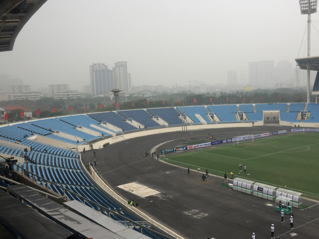 Suasana My Dinh National Stadium jelang laga lawan Brunei Darussalam, Selasa (26/3). Foto: kumparan