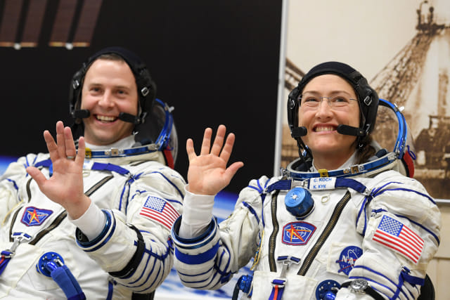 Christina Koch Cetak Rekor Astronaut Perempuan Terlama di Luar Angkasa (32760)