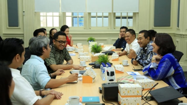Direktur Utama Bank BRI, Suprajarto berkunjung ke kantor kumparan