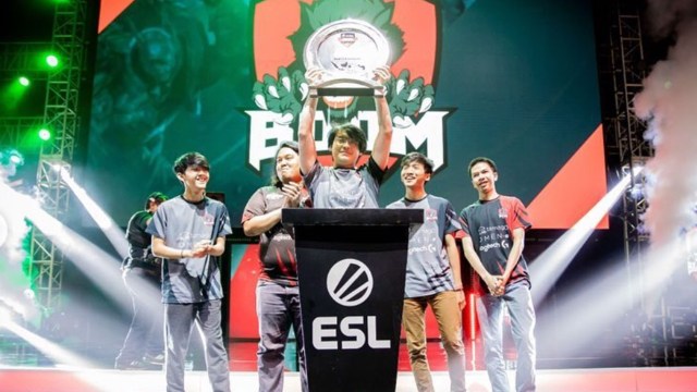 Tim BOOM ID juara Dota 2 ESL Indonesia Championship. Foto: ESL Indonesia/Instagram
