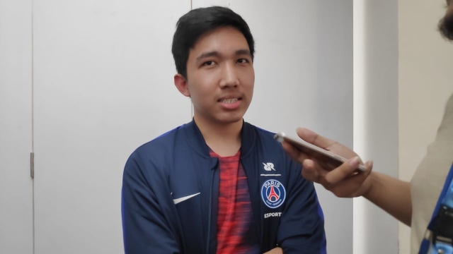 Muhammad Ikhsan 'Lemon', anggota dari tim PSG RRQ. Foto: Jofie Yordan/kumparan