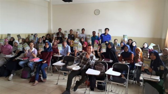 Mahasiswa Unindra Optimalkan Kompetensi Menulis Kreatif (197105)