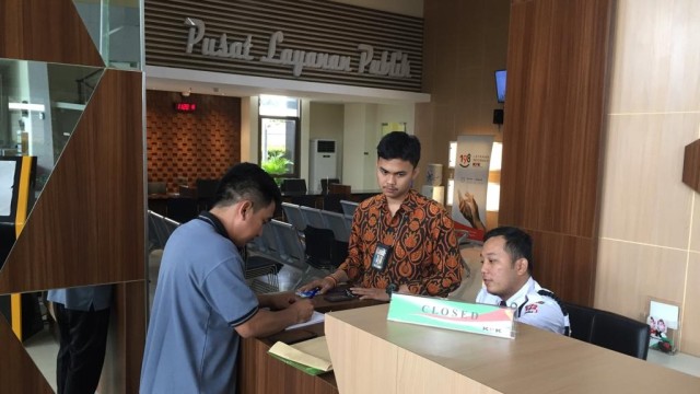 Suasana hari terakhir pelaporan harta kekayaan oleh pejabat negara di Gedung Merah Putih KPK