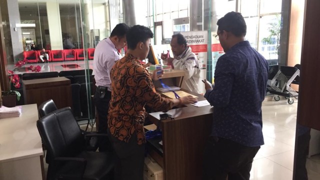 Suasana hari terakhir pelaporan harta kekayaan oleh pejabat negara di Gedung Merah Putih KPK