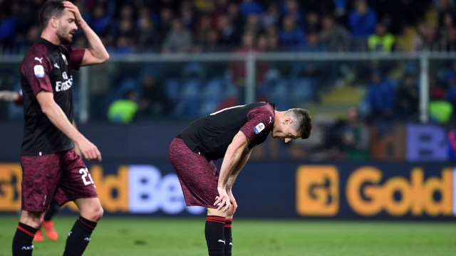 Milan kalah di kandang Barcelona. Foto: REUTERS/Jennifer Lorenzini