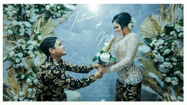 YouTuber Maell Lee melamar sang pujaan hati. Foto: (Instagram/intanratnajuwitaa)
