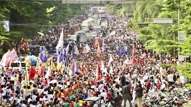 Suasana Kampanye Akbar Joko Widodo di Makassar. Foto: Instagram/@pramonoanungw