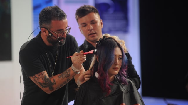 Tren Rainbow Melt dengan Socolor Cult