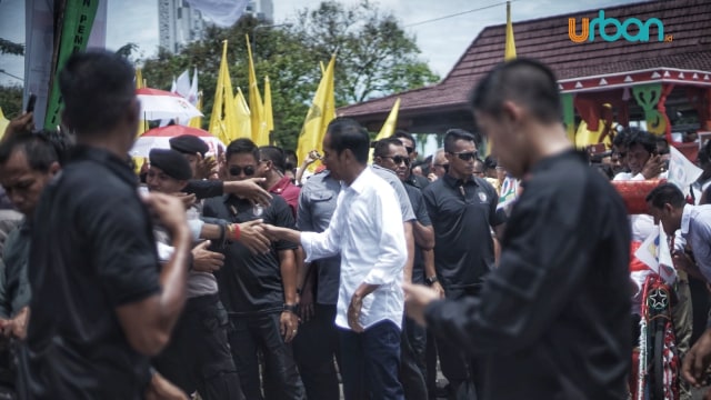 Spider-Man dan Wolverine dalam Kemeriahan Kampanye Jokowi di Palembang (440399)