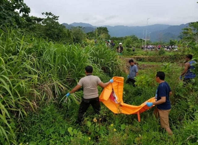 Temuan tubuh korban YP, korban mutilasi di Serui. Bagian tubuh korban ditemukan di ujung landasan pacu bandara lama Serui, Frans Kaisepo. (Dok: Polres Yapen)