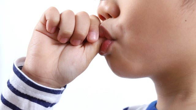 Anak mengisap jempol Foto: Shutterstock