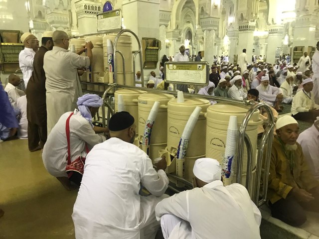 Menjalankan umrah saat momen perayaan Isra Mi'raj. Foto: Dok. Ilham Bintang