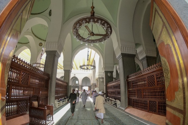Foto: Umrah Jamaah ke Masjid Quba, Madinah (1)