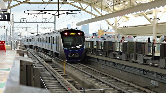 MRT Jakarta bisa sama hebat ketimbang Singapura. Apa yang kita bisa pelajari dari negeri singa?