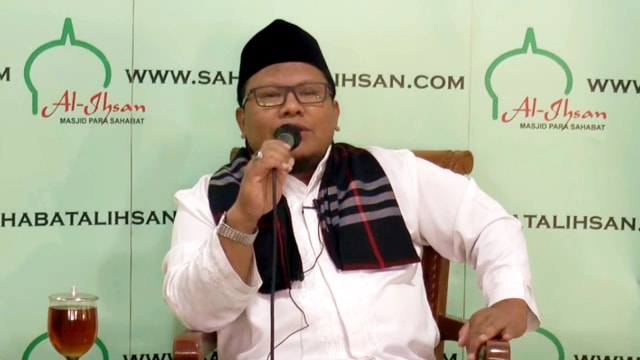 Ustaz Bukhori Muslim. Foto: Youtube/Sahabat Alihsan