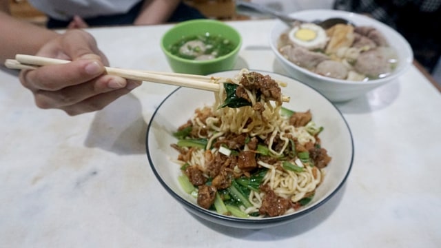 Bakso Titoti, Si Legenda Dari Wonogiri | Kumparan.com