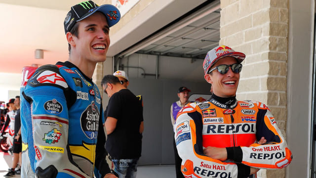 Marquez bersaudara, Alex dan Marc, berkumpul bersama di pekan balapan Moto2 dan MotoGP. Foto: Dok. Box Repsol