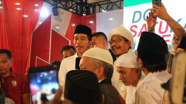 Dua Hari di Sumut, Jokowi Dijadwalkan Bertemu 2000 Tokoh Masyarakat Foto: Rahmat Utomo/kumparan